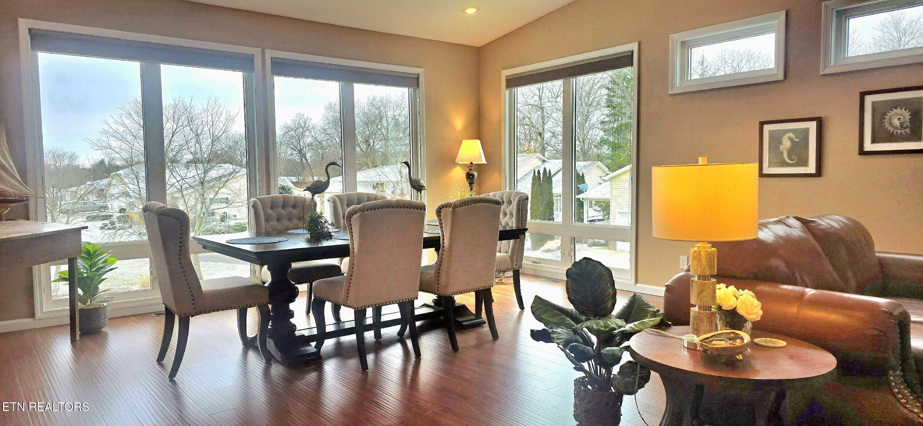 277 Hawthorn Loop