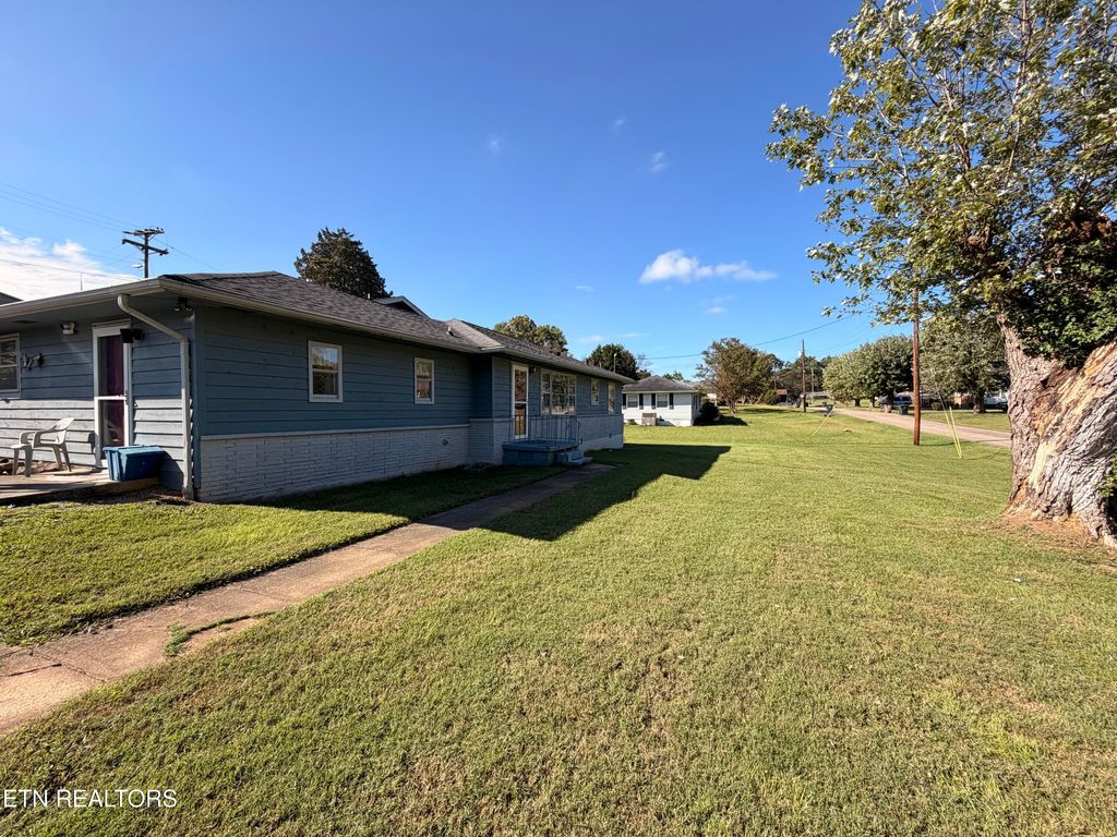 Photo of 4216 Robert Love Drive, Knoxville, TN 37914 (MLS # 1317112)