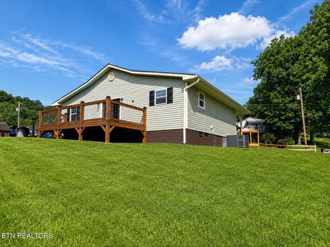 Tiny photo for 121 Willow Creek Rd, Wartburg, TN 37887 (MLS # 1349826)
