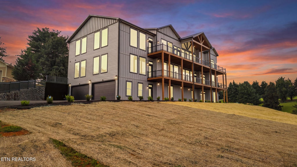 Photo of 1495 Wendron Moors Drive, Sevierville, TN 37862 (MLS # 1350233)