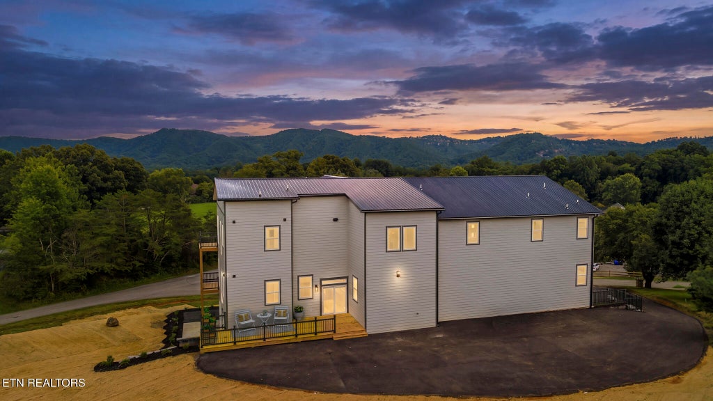 Photo of 1495 Wendron Moors Drive, Sevierville, TN 37862 (MLS # 1350233)