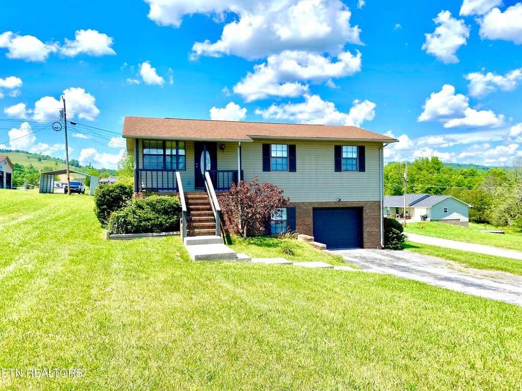 Photo of 186 Leabow Circle, Tazewell, TN 37879 (MLS # 1264302)