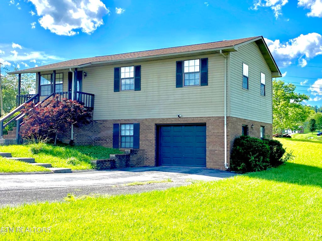Photo of 186 Leabow Circle, Tazewell, TN 37879 (MLS # 1264302)