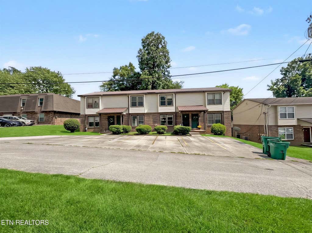 Photo of 10408 Victoria DR, Knoxville, TN 37922 (MLS # 1348399)