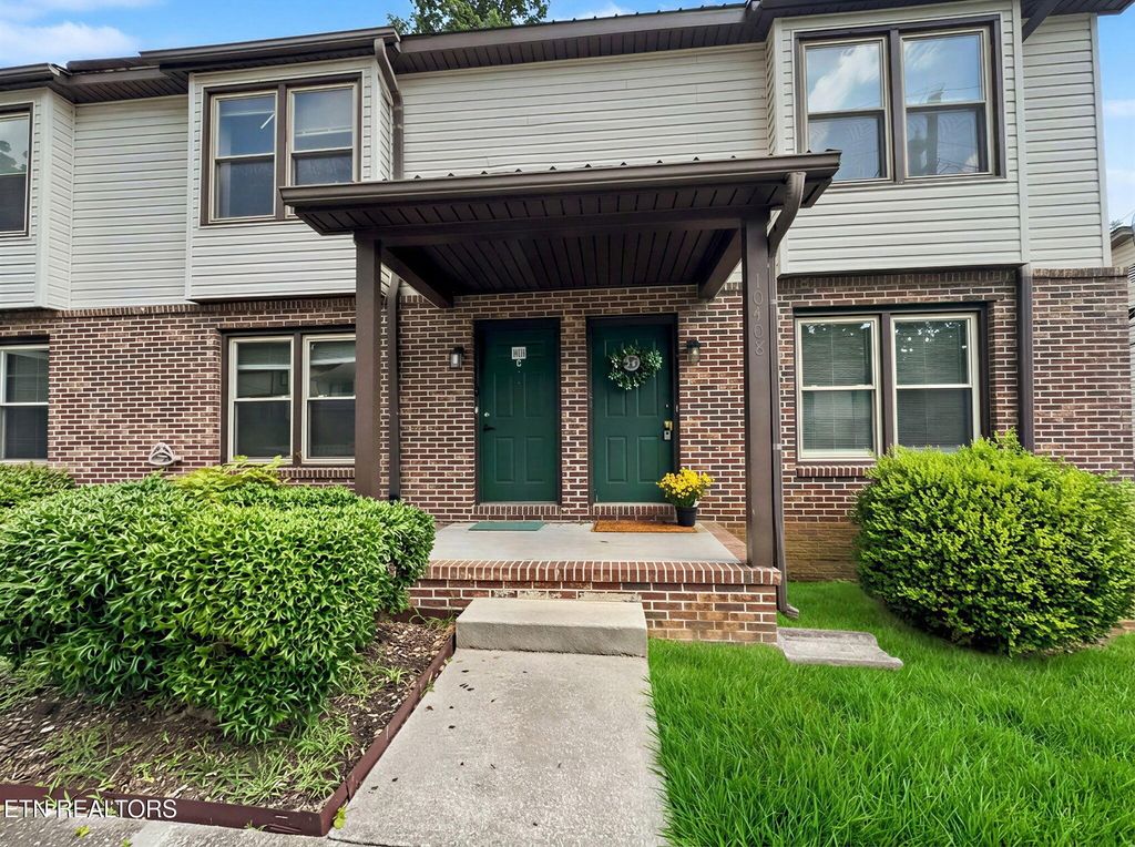 Photo of 10408 Victoria DR, Knoxville, TN 37922 (MLS # 1348399)
