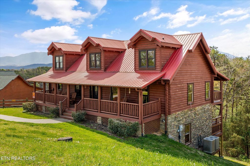 Photo of 1107 N Trail Drive, Sevierville, TN 37862 (MLS # 1335975)