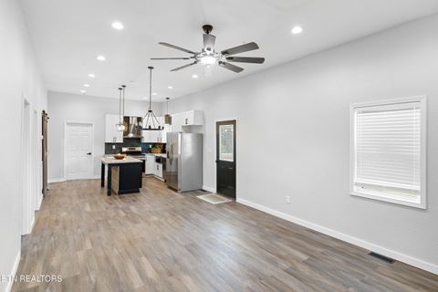 Tiny photo for 33 Melrose Ave, Englewood, TN 37329 (MLS # 1341174)