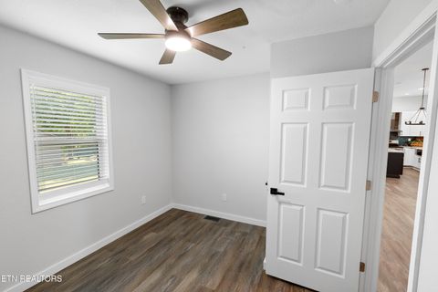 Tiny photo for 33 Melrose Ave, Englewood, TN 37329 (MLS # 1341174)