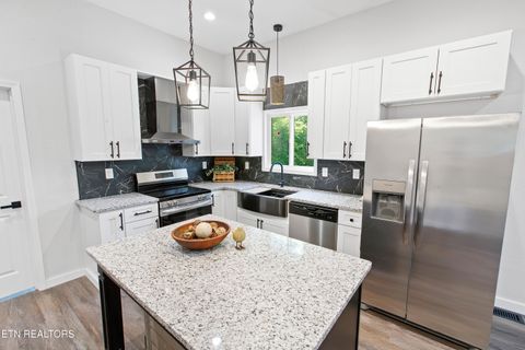 Tiny photo for 33 Melrose Ave, Englewood, TN 37329 (MLS # 1341174)