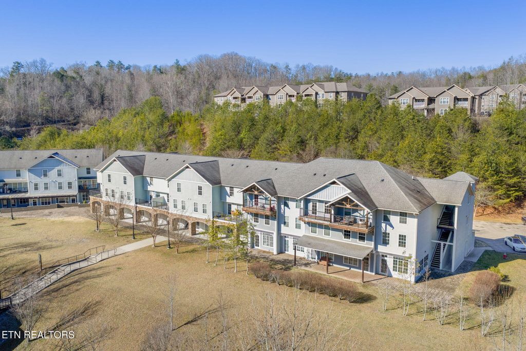 Photo of 849 Glades Road Rd, Gatlinburg, TN 37738 (MLS # 1327631)