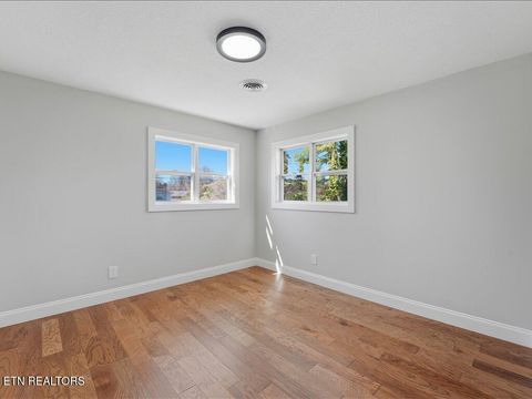 Tiny photo for 452 Wilder St, Morristown, TN 37813 (MLS # 1334359)