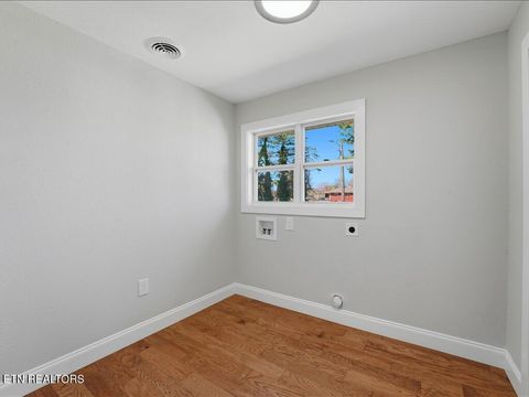 Tiny photo for 452 Wilder St, Morristown, TN 37813 (MLS # 1334359)