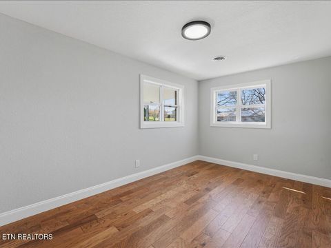 Tiny photo for 452 Wilder St, Morristown, TN 37813 (MLS # 1334359)