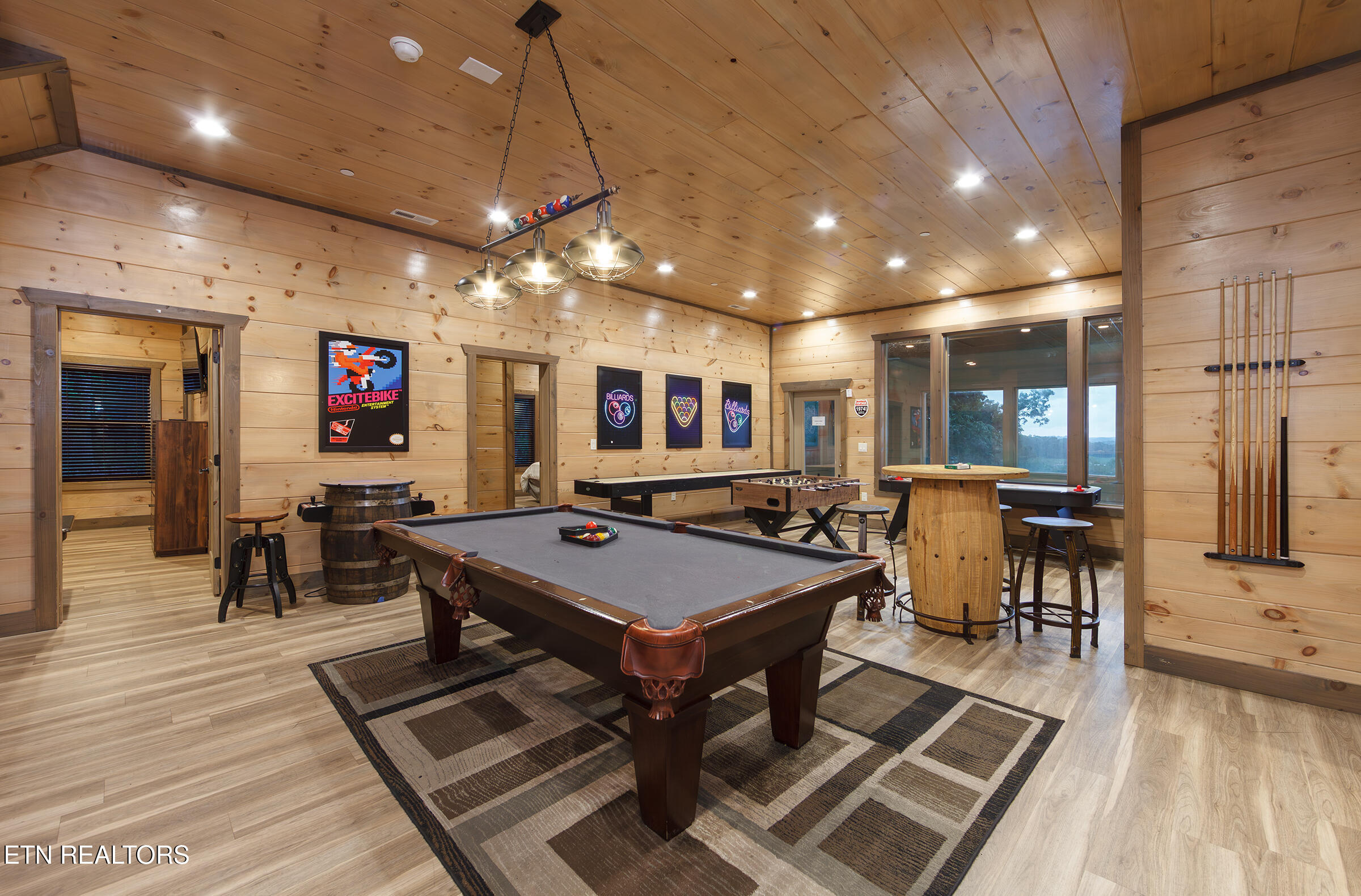 1114 Woodland Trek Lane