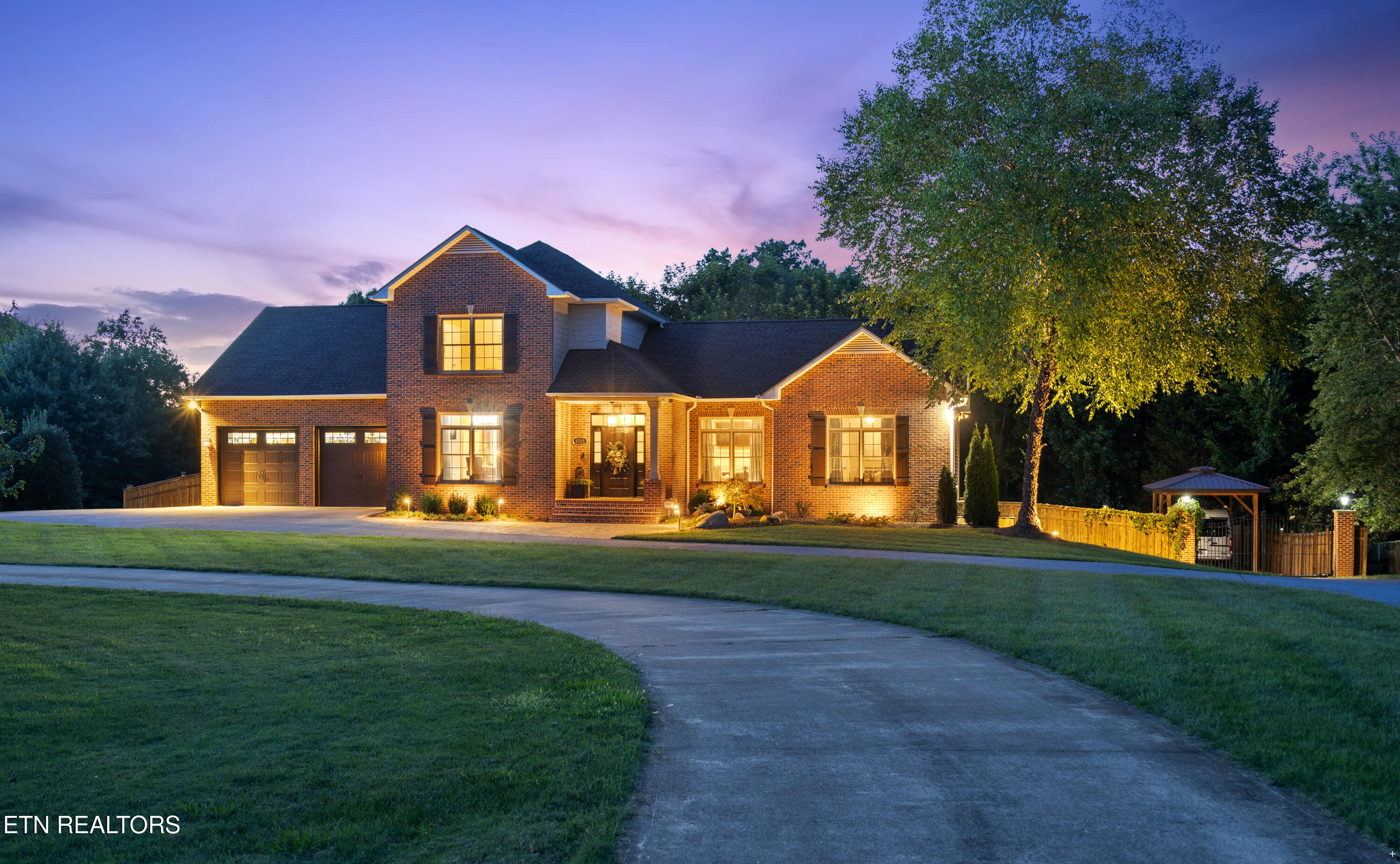 8725 Dolph Drive