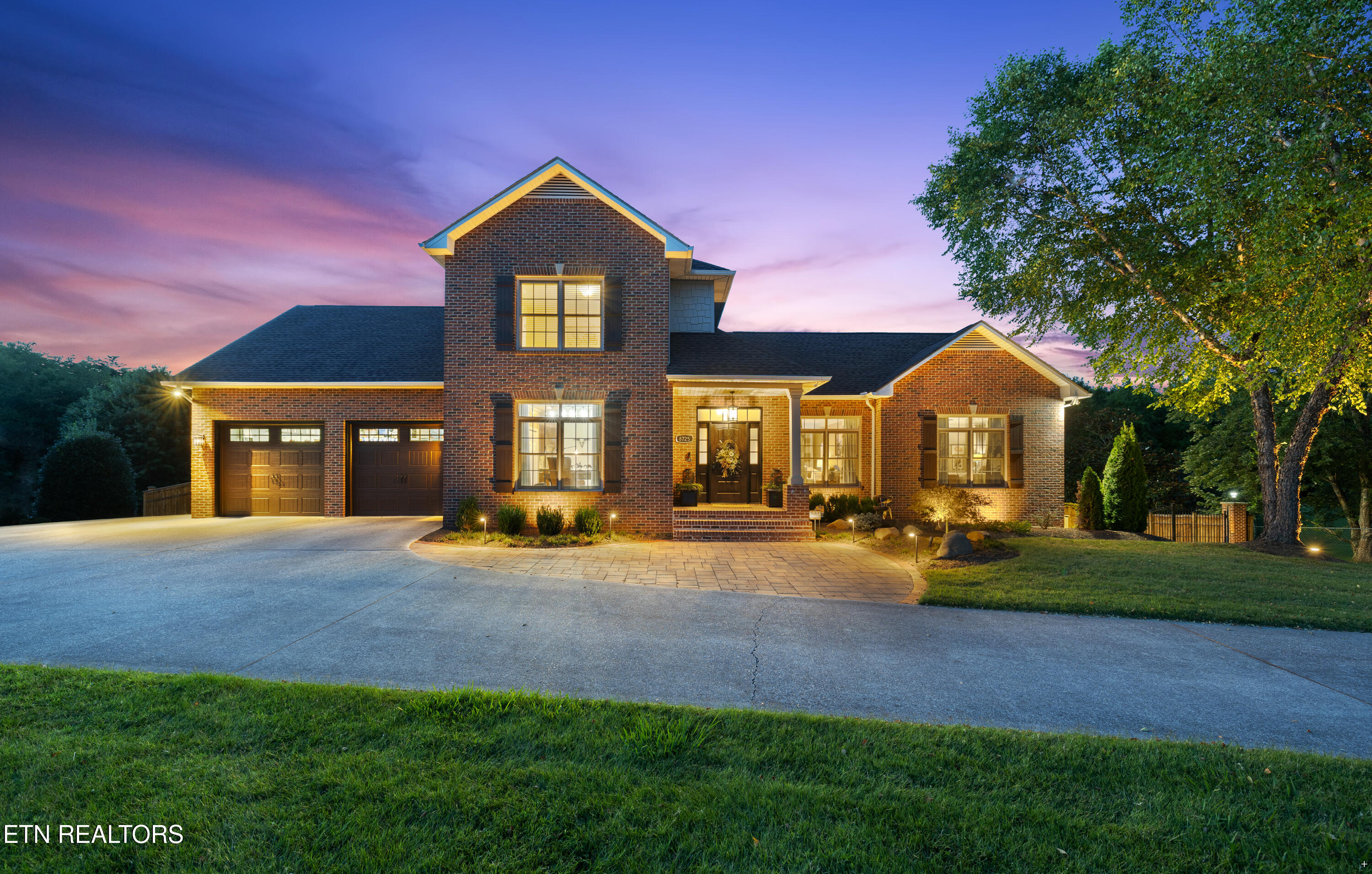 8725 Dolph Drive