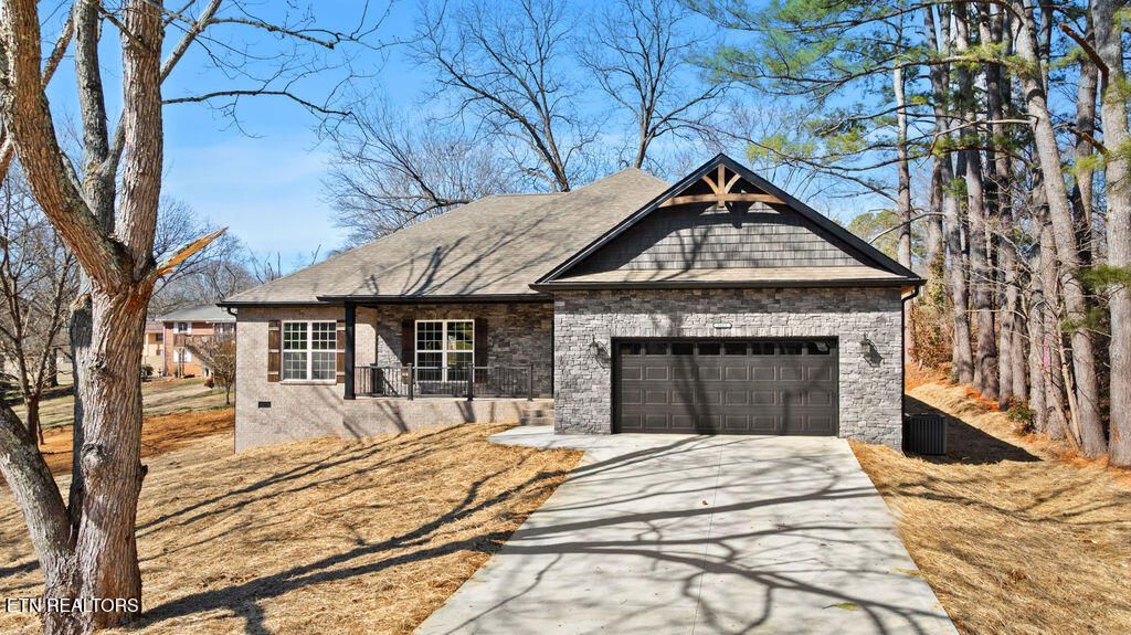 Photo of 2925 Marvin Circle, Maryville, TN 37803 (MLS # 1330630)