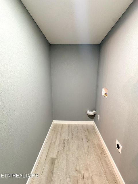 Tiny photo for 1107 W Broadway St, Lenoir City, TN 37771 (MLS # 1338467)