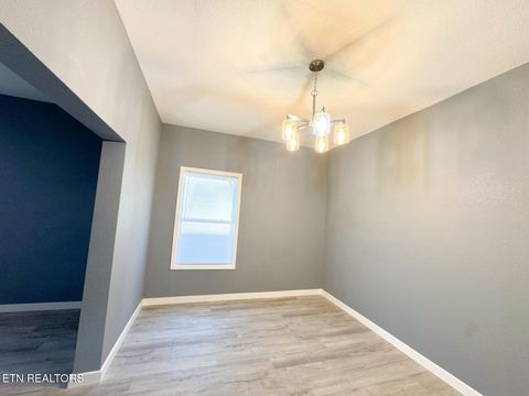 Tiny photo for 1107 W Broadway St, Lenoir City, TN 37771 (MLS # 1338467)