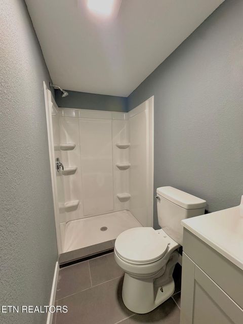 Tiny photo for 1107 W Broadway St, Lenoir City, TN 37771 (MLS # 1338467)