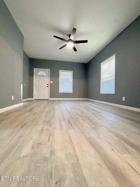 Tiny photo for 1107 W Broadway St, Lenoir City, TN 37771 (MLS # 1338467)
