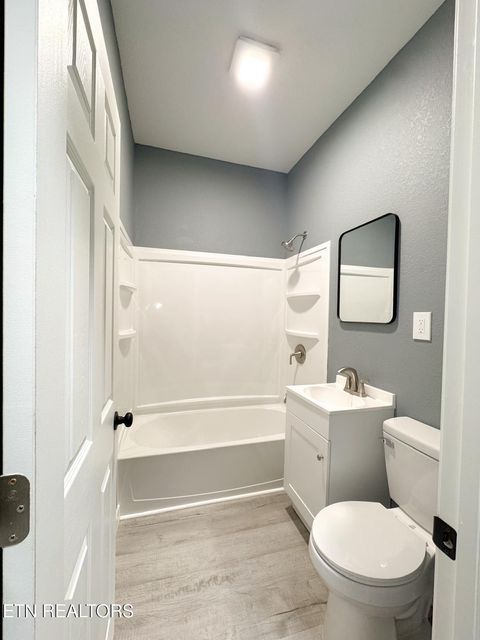 Tiny photo for 1107 W Broadway St, Lenoir City, TN 37771 (MLS # 1338467)