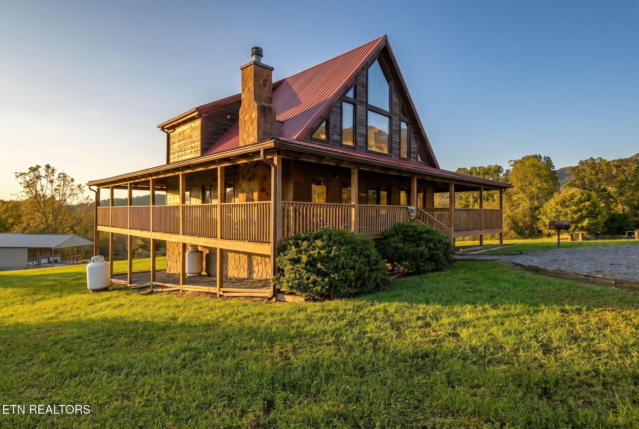 3213 Grinders Way