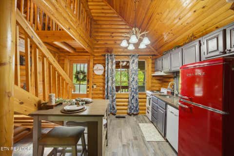 Tiny photo for 154 Smoky Mountain Way, Sevierville, TN 37876 (MLS # 1349874)