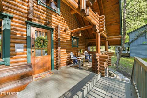 Tiny photo for 154 Smoky Mountain Way, Sevierville, TN 37876 (MLS # 1349874)