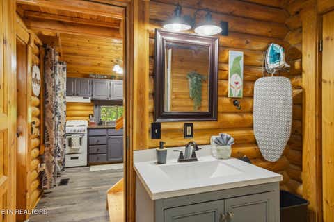Tiny photo for 154 Smoky Mountain Way, Sevierville, TN 37876 (MLS # 1349874)