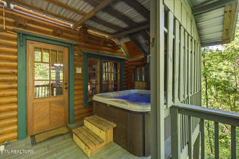 Tiny photo for 154 Smoky Mountain Way, Sevierville, TN 37876 (MLS # 1349874)