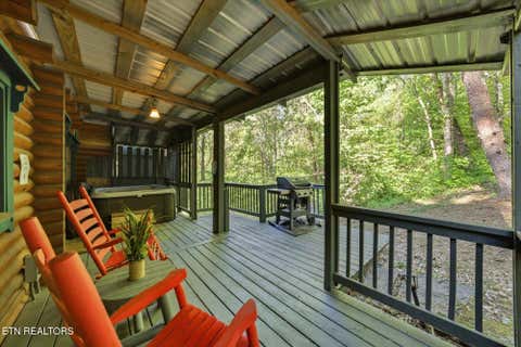 Tiny photo for 154 Smoky Mountain Way, Sevierville, TN 37876 (MLS # 1349874)