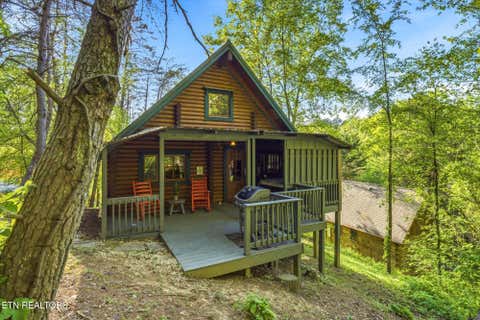 Tiny photo for 154 Smoky Mountain Way, Sevierville, TN 37876 (MLS # 1349874)