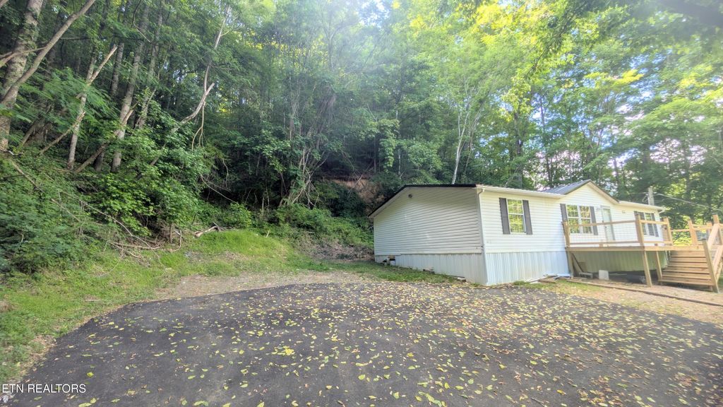 Photo of 1347 Gnatty Branch Rd, Sevierville, TN 37876 (MLS # 1342334)