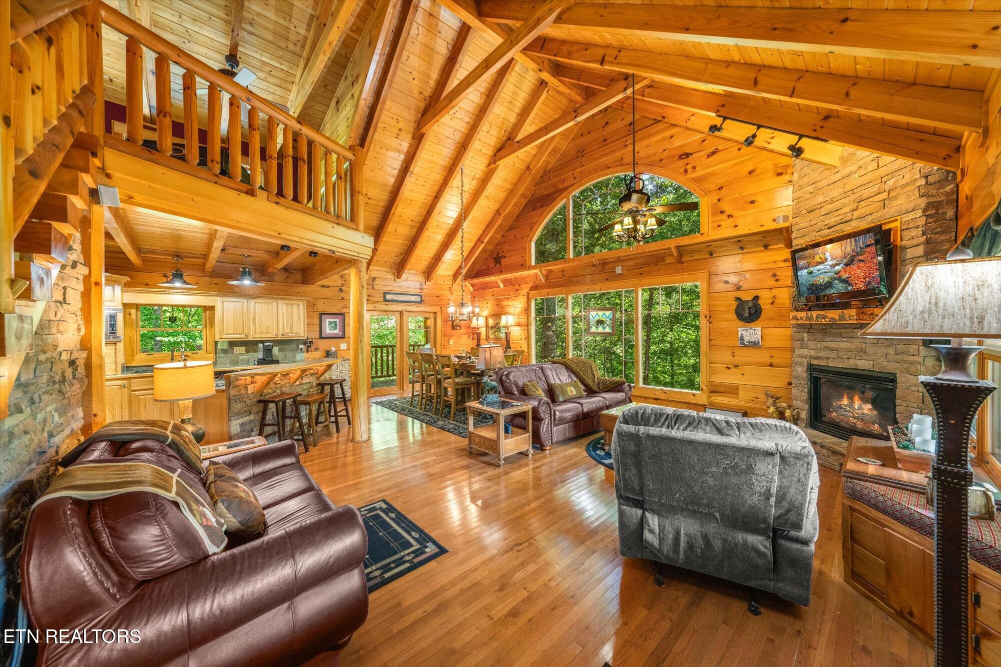 2746 Cedar Falls Way