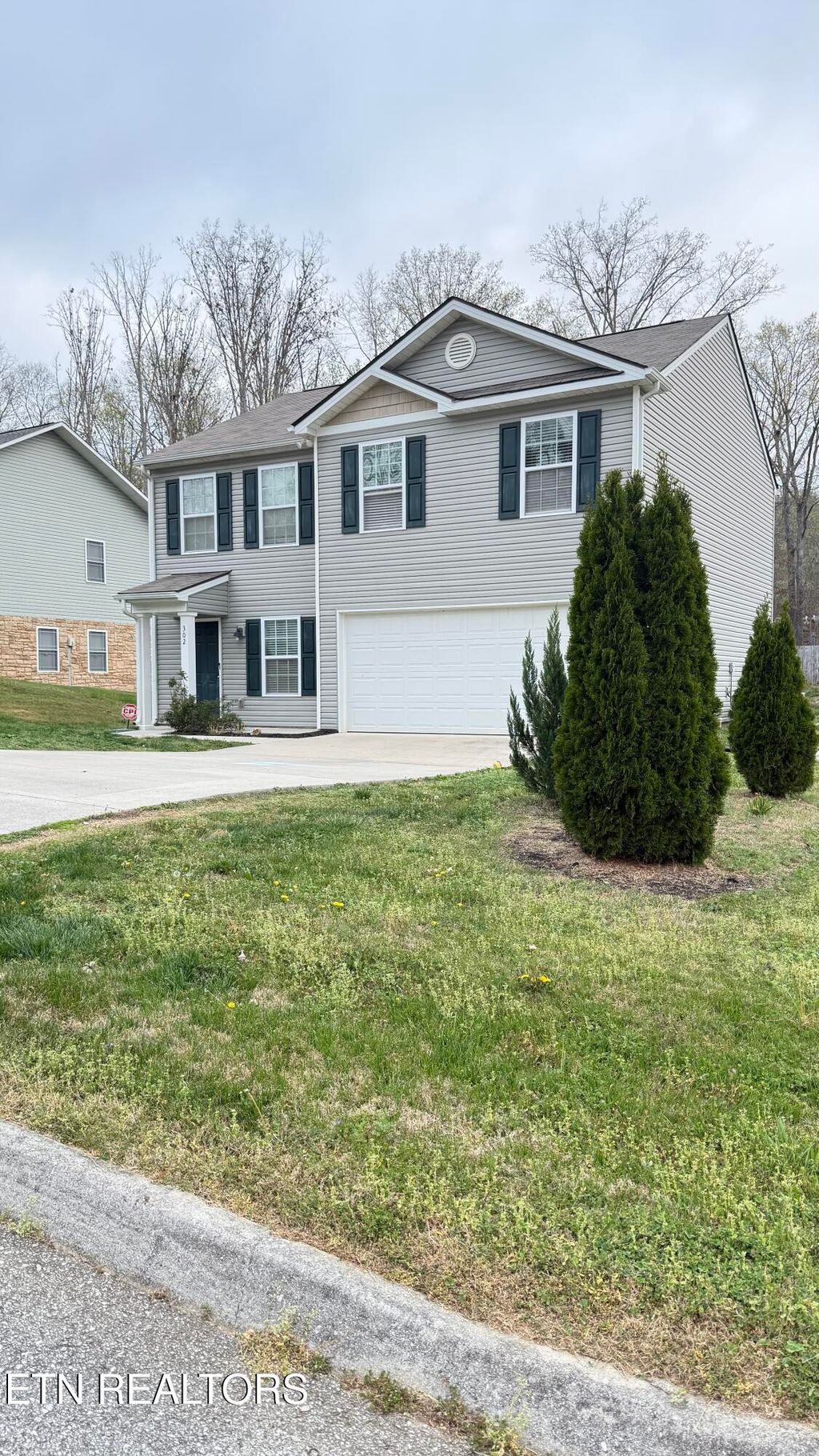 Photo of 302 Homestead Court, Kingston, TN 37763 (MLS # 1335031)