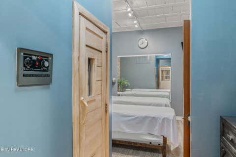 Tiny photo for 304 S Gay St, Knoxville, TN 37902 (MLS # 1320370)