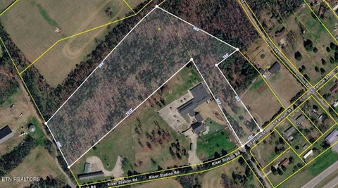 Photo of 712 S Farnum St, Friendsville, TN 37737 (MLS # 1359578)