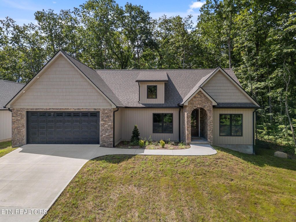 Photo of 107 Leinster Lane, Crossville, TN 38558 (MLS # 1310767)