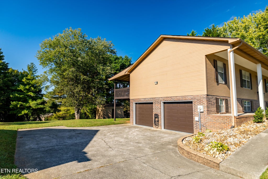 Photo of 4147 Franklin Hill Blvd, Maryville, TN 37804 (MLS # 1359139)