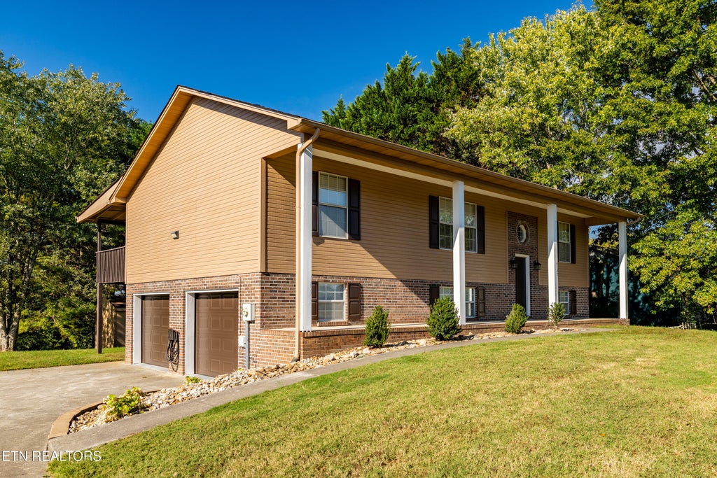 Photo of 4147 Franklin Hill Blvd, Maryville, TN 37804 (MLS # 1359139)