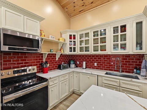 Tiny photo for 6830 Stinking Creek Rd, Pioneer, TN 37847 (MLS # 1359324)