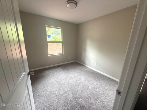 Tiny photo for 119 E Wadsworth Circle, Oak Ridge, TN 37830 (MLS # 1351082)