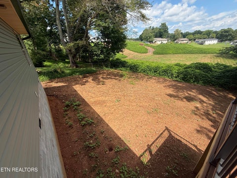 Tiny photo for 119 E Wadsworth Circle, Oak Ridge, TN 37830 (MLS # 1351082)