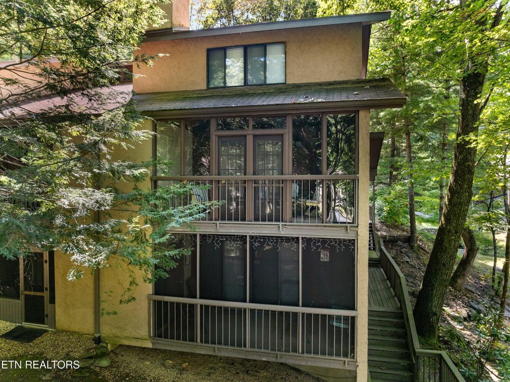 Photo of 1235 Ski Mountain Rd #602, Gatlinburg, TN 37738 (MLS # 1316163)