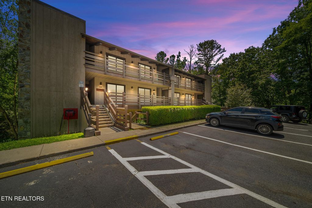 Photo of 1081 Cove Rd #1011, Sevierville, TN 37876 (MLS # 1338506)