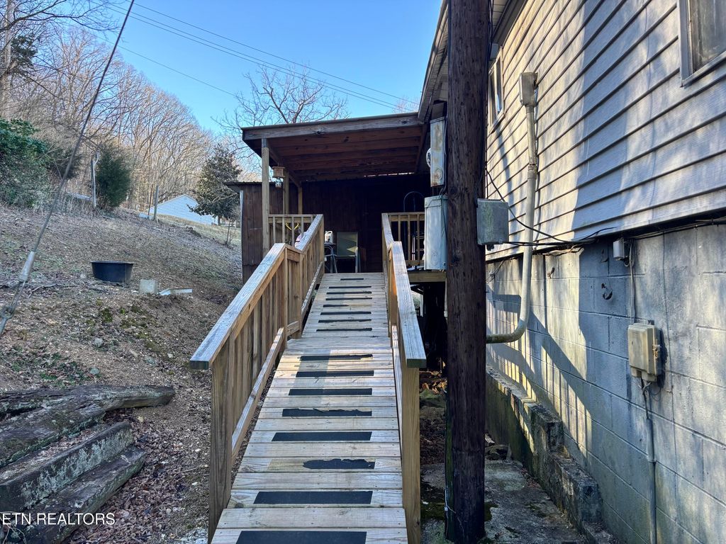 Photo of 741 Old Highway 70, Harriman, TN 37748 (MLS # 1327682)