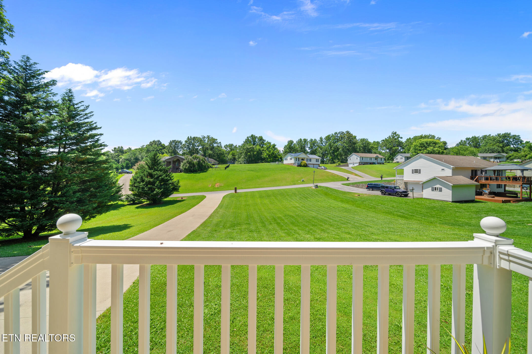 86 Whispering Ridges Rd