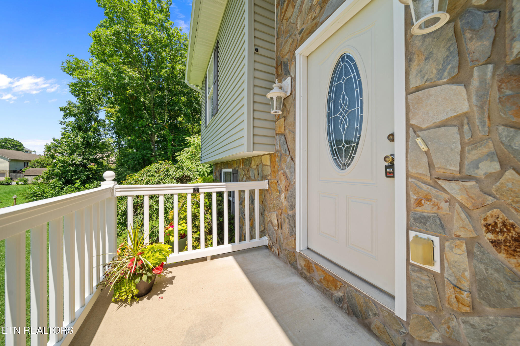 86 Whispering Ridges Rd