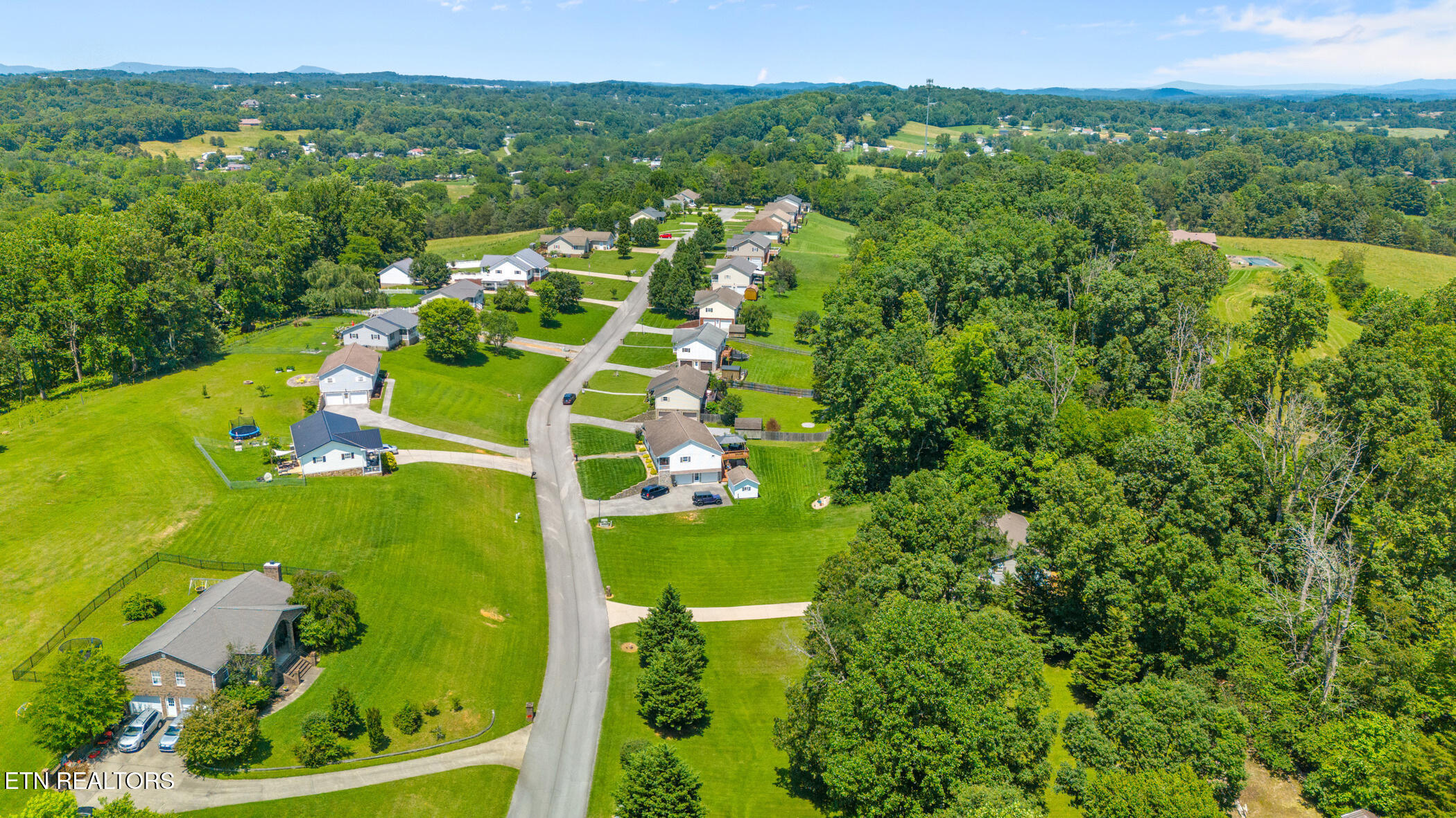 86 Whispering Ridges Rd